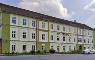 P407 Acrylosan, syté odstíny bez přehřívání stěn
