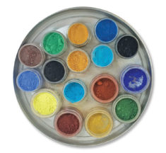 Zakázkové zpracování odstínů manufakturně-průmyslově vyráběných barev