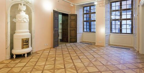 K obnově krásy Clam-Gallasova paláce přispěla i rekonstrukce dřevěných podlah